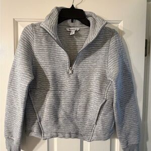 Athleta Cozy Funnel Neck Pullover 1/4” Zip Sweatshirt in Gray/White Size XXS
